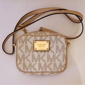 Michael Kors Vanilla Signature Logo Crossbody Purse